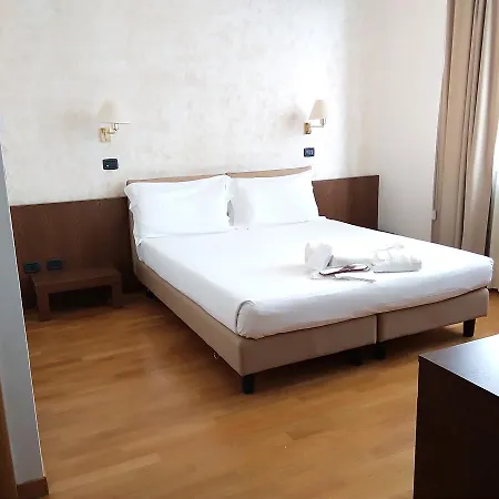 Cavalieri 3*