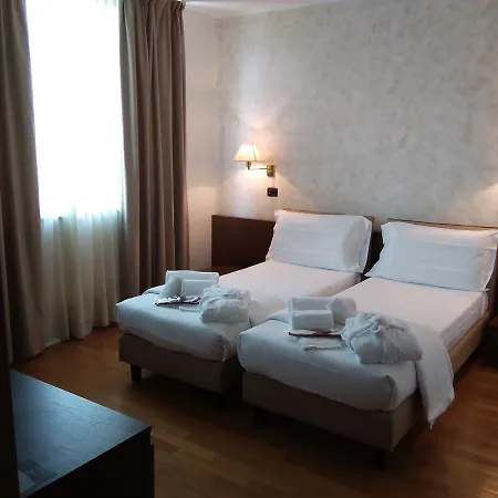 Cavalieri 3*