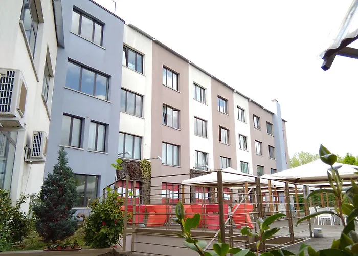 Cavalieri 3*